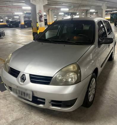 RENAULT CLIO 1.0 CAMPUS 16V FLEX 4P MANUAL RENAULT CLIO 1.0 CAMPUS 16V FLEX 4P MANUAL